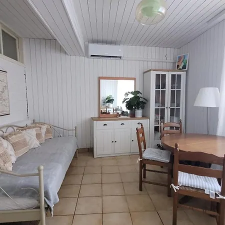 度假居 Duplex In The Center Of Jelsa, Hvar