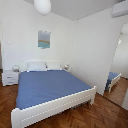 Duplex In The Center Of Jelsa, Hvar Feriehus